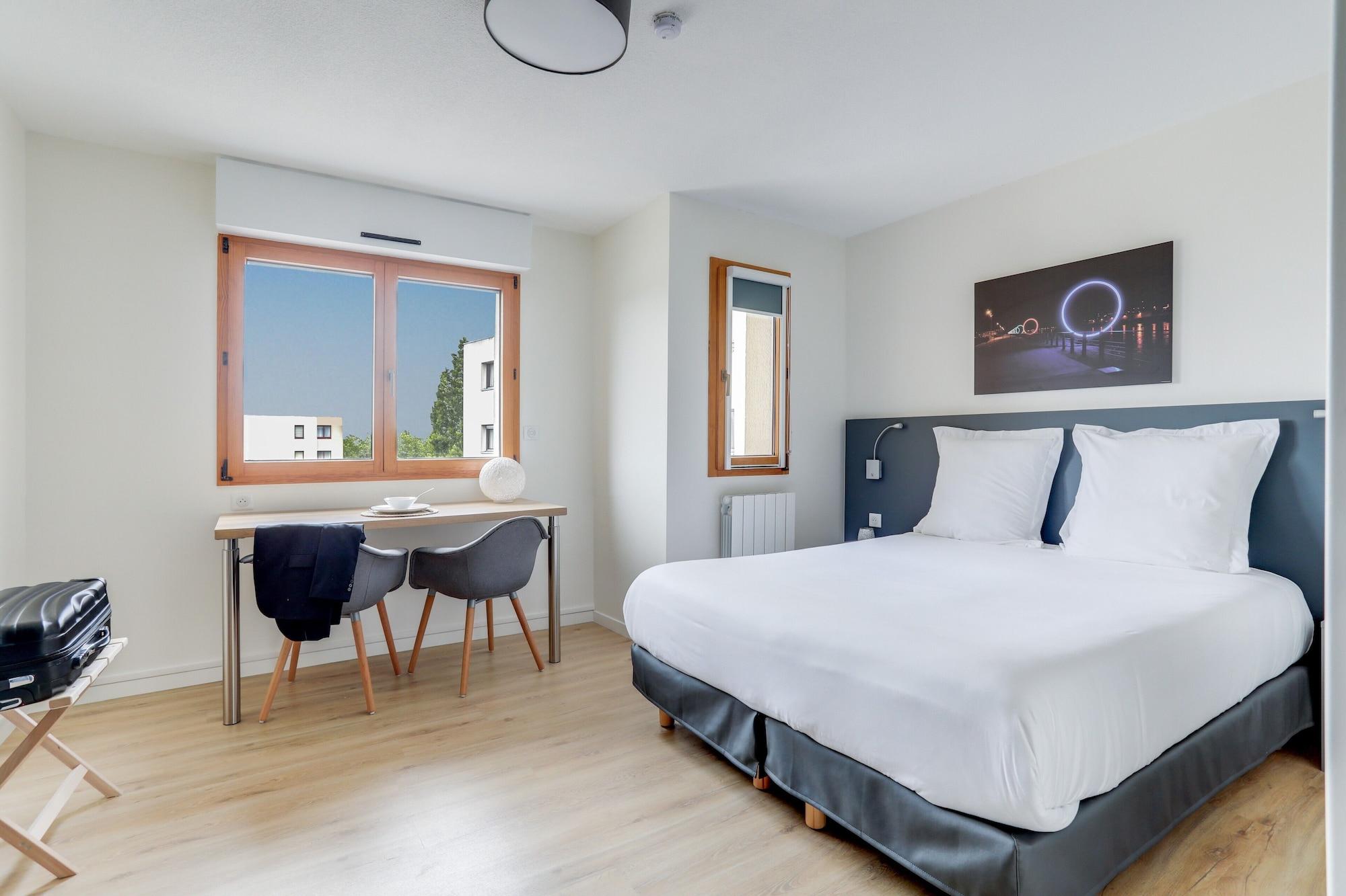 Cerise Nantes La Beaujoire Aparthotel Екстериор снимка