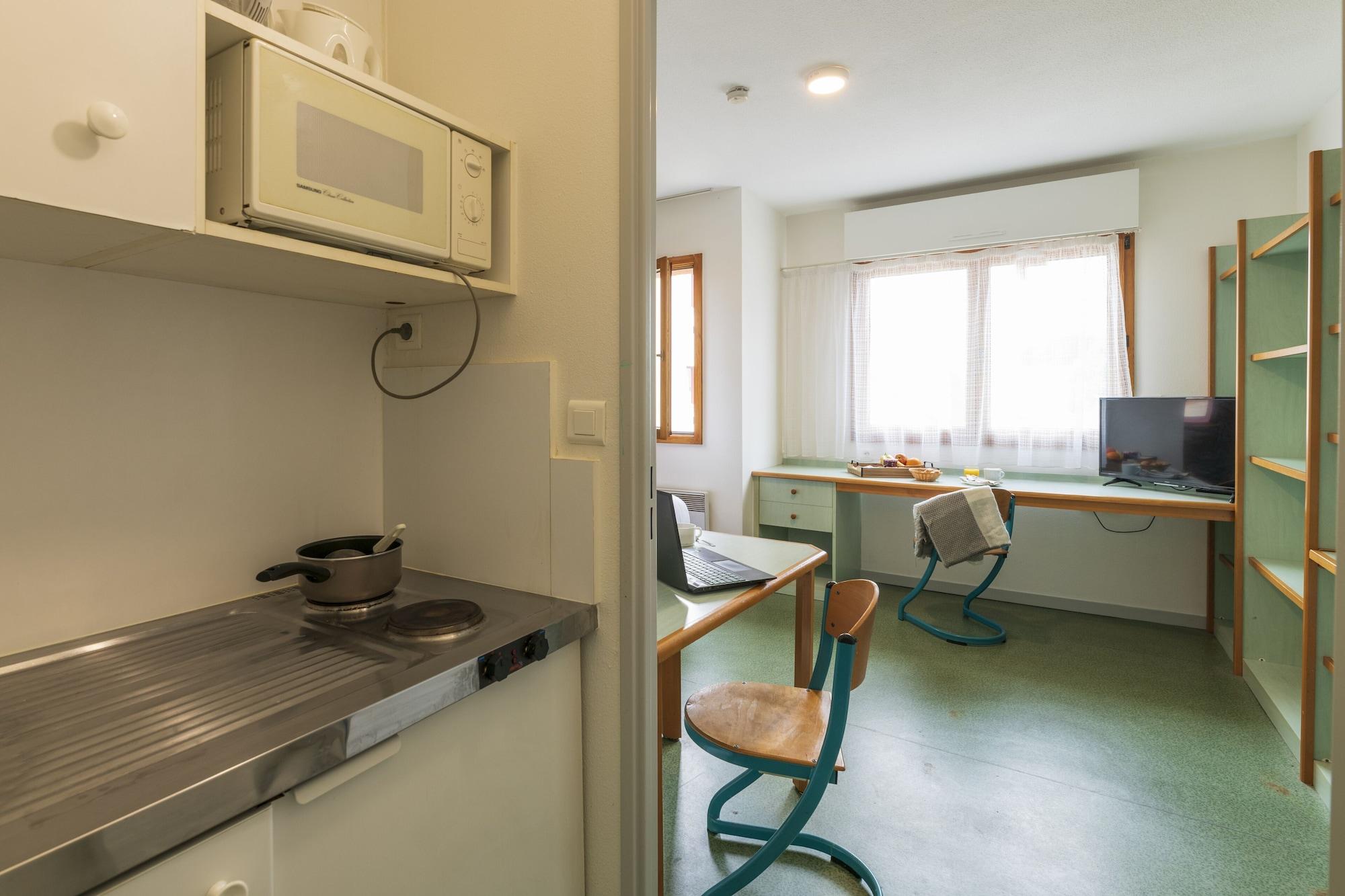 Cerise Nantes La Beaujoire Aparthotel Екстериор снимка